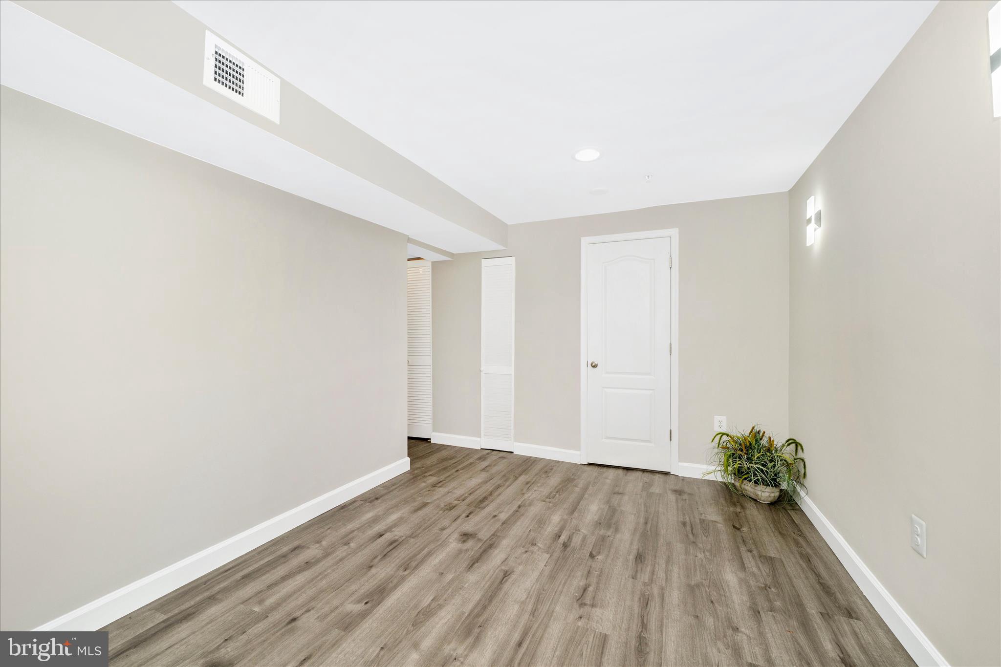 FORESTVILLE PARK - Residential