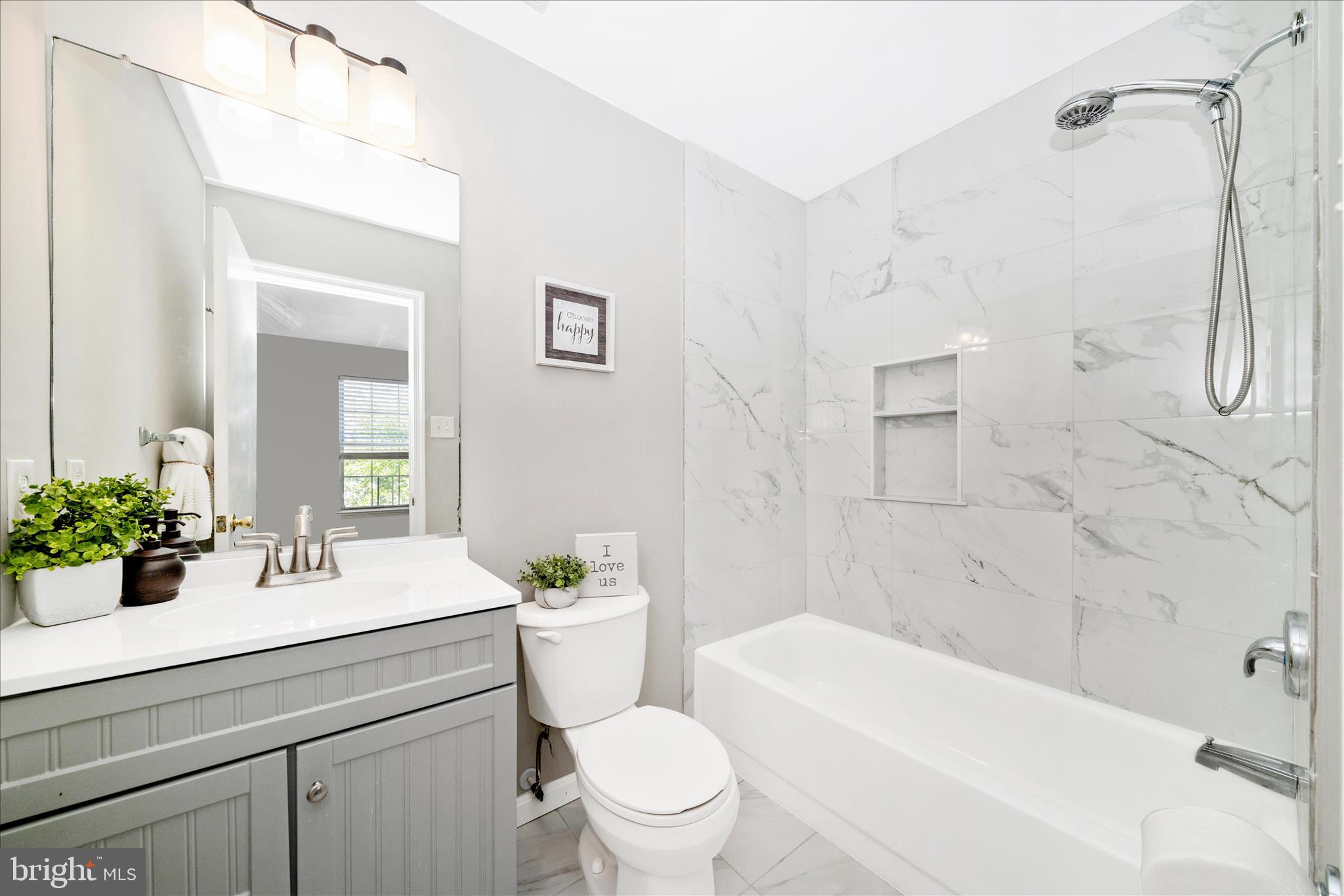 FORESTVILLE PARK - Residential