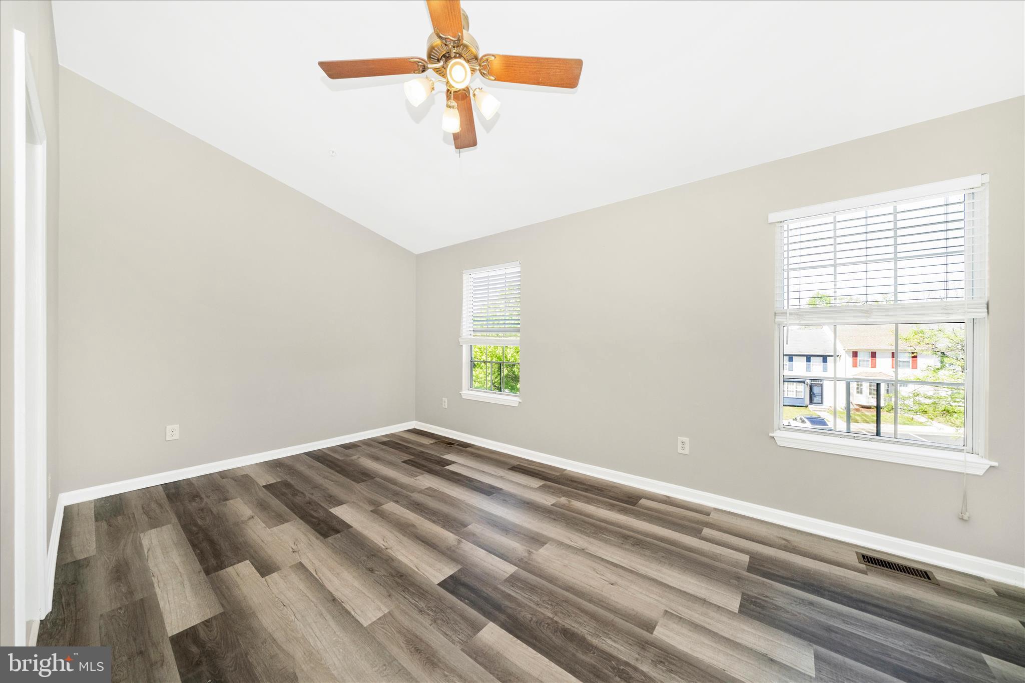 FORESTVILLE PARK - Residential