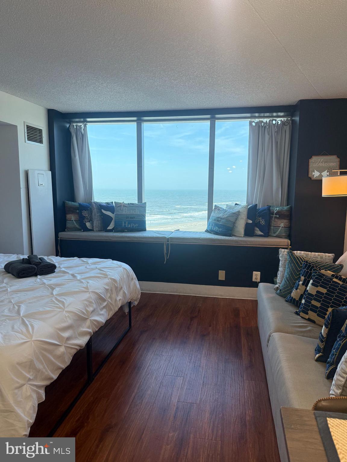 1515 BOARDWALK 1008