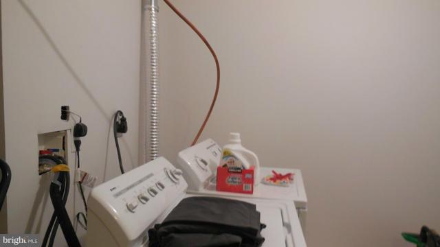 PRENTISS POINT - Residential Lease