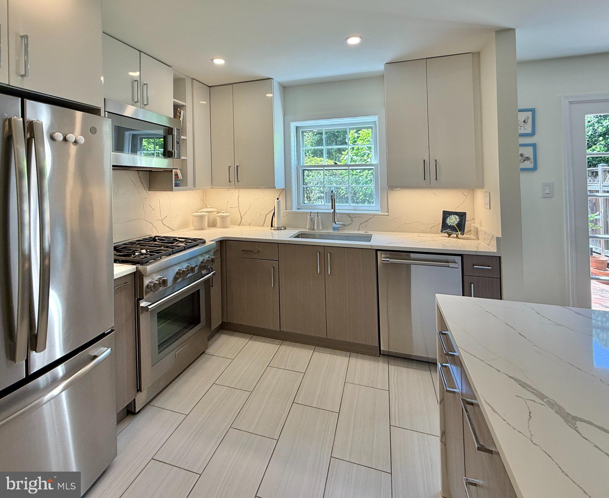 STONELEIGH - Residential