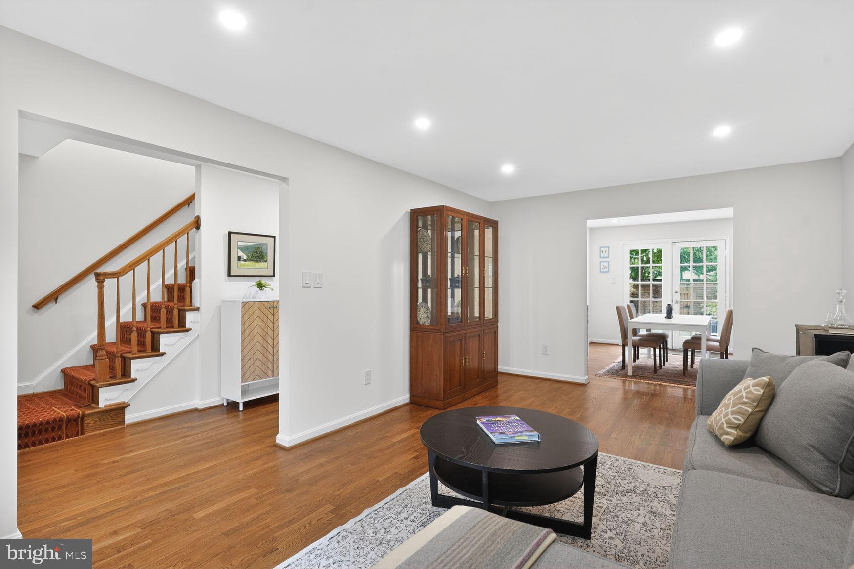 STONELEIGH - Residential