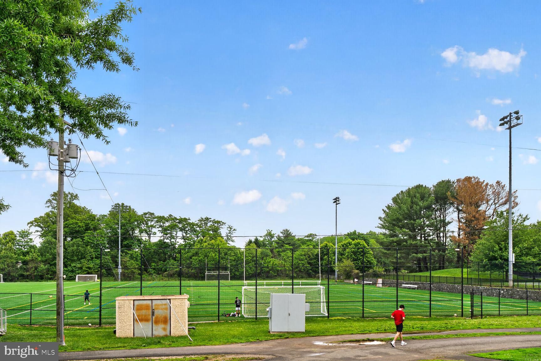 STONELEIGH - Residential