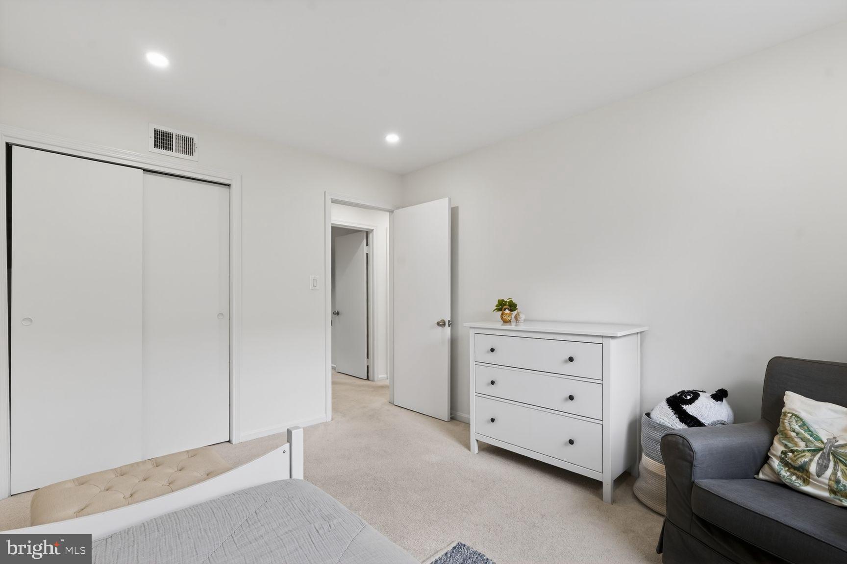 STONELEIGH - Residential
