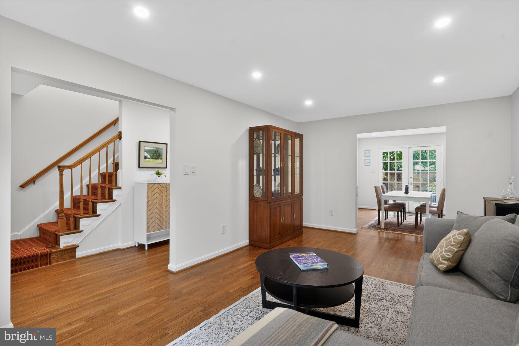 STONELEIGH - Residential