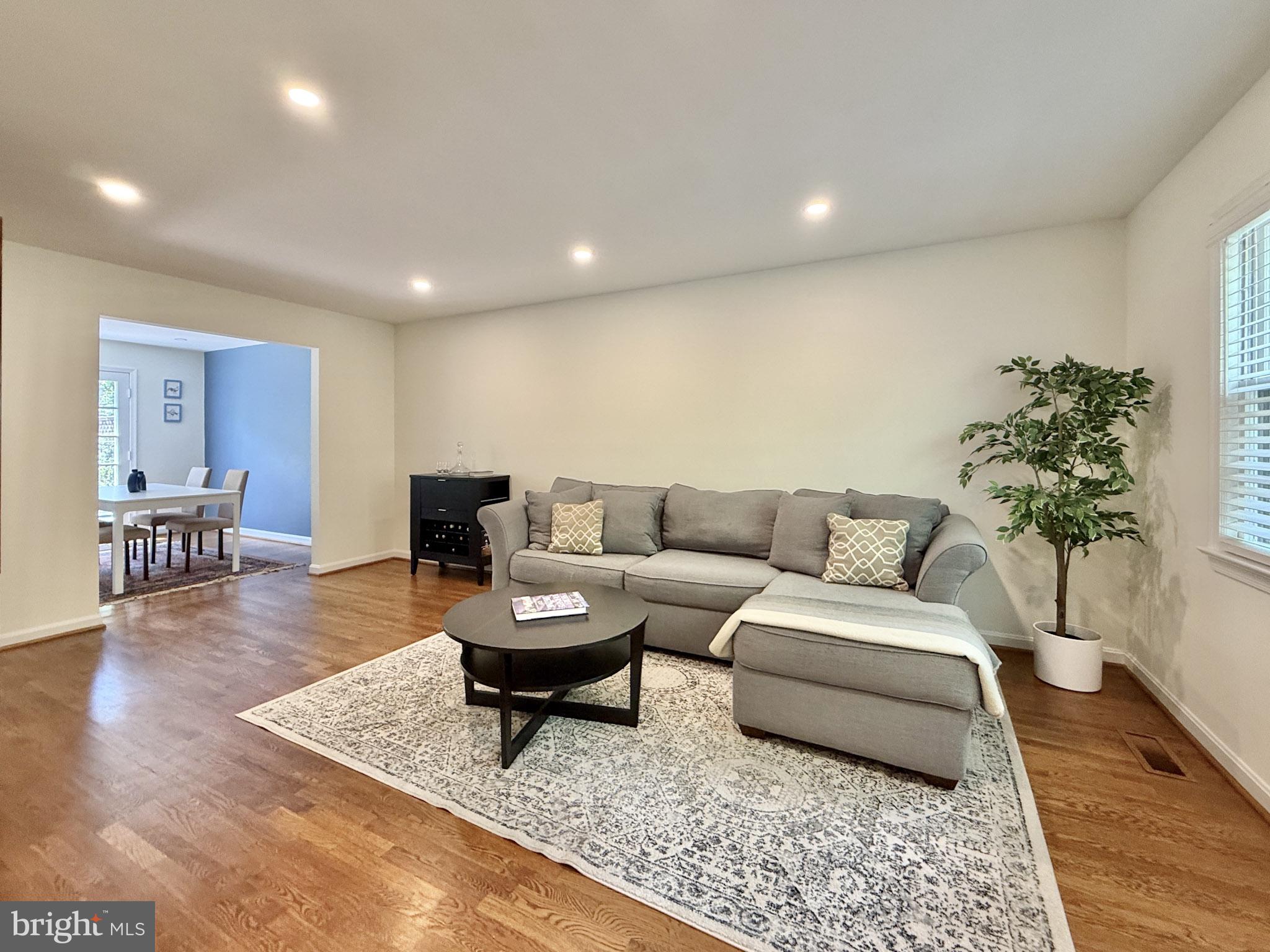 STONELEIGH - Residential