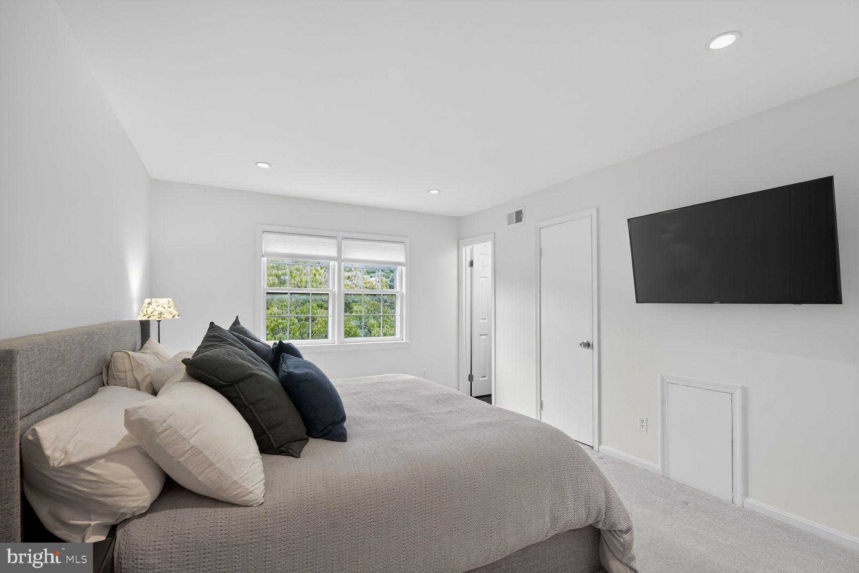 STONELEIGH - Residential