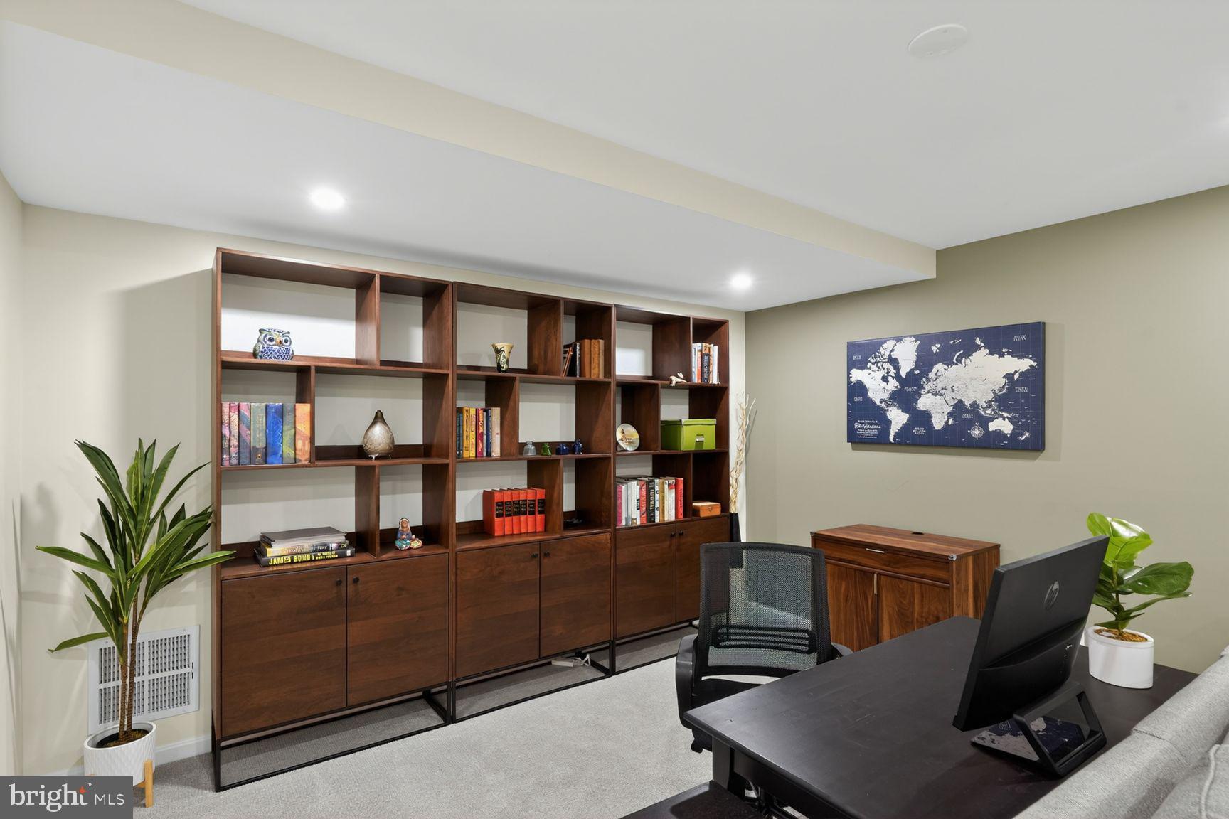 STONELEIGH - Residential