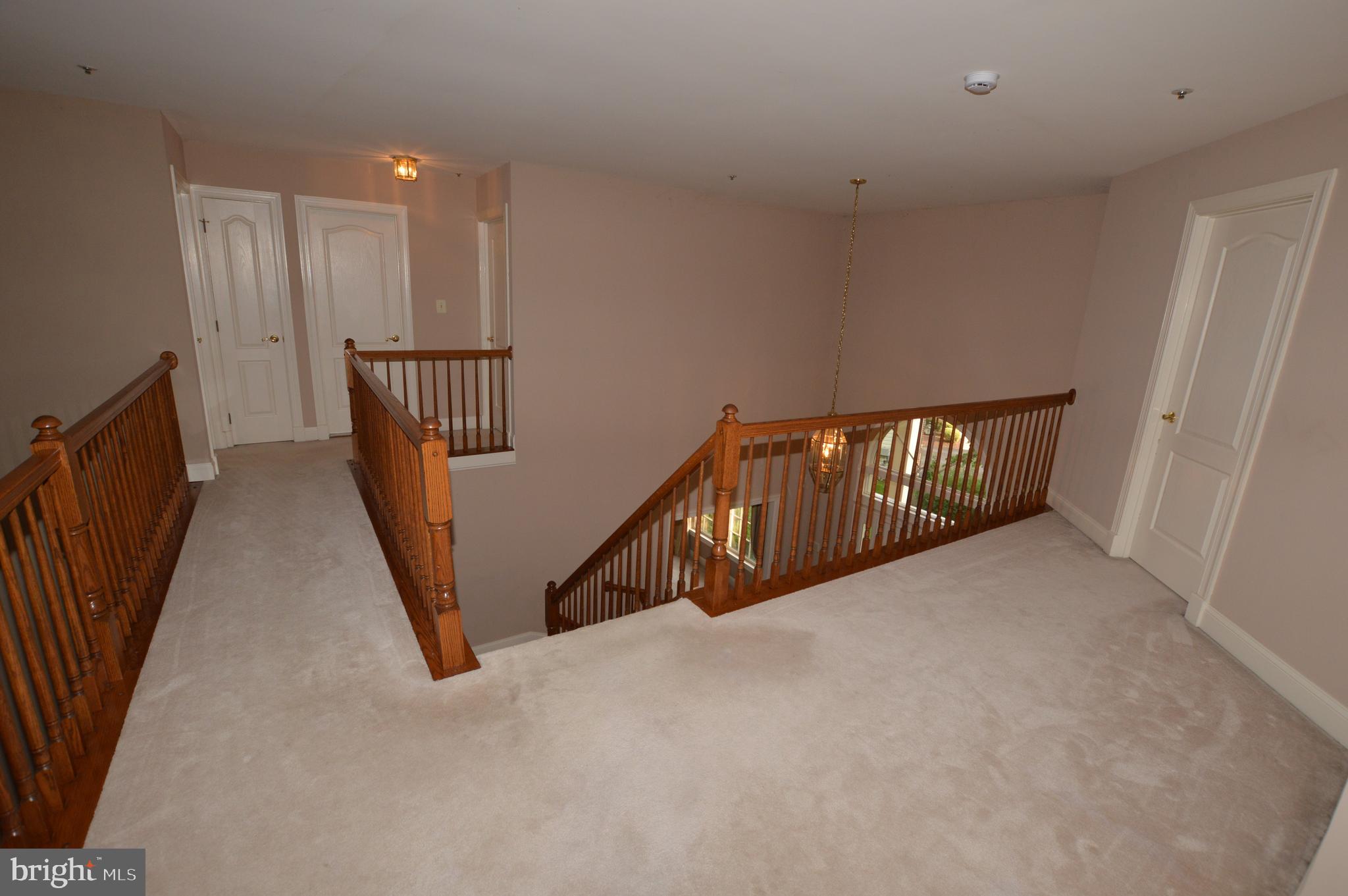 NORTHRIDGE - Residential