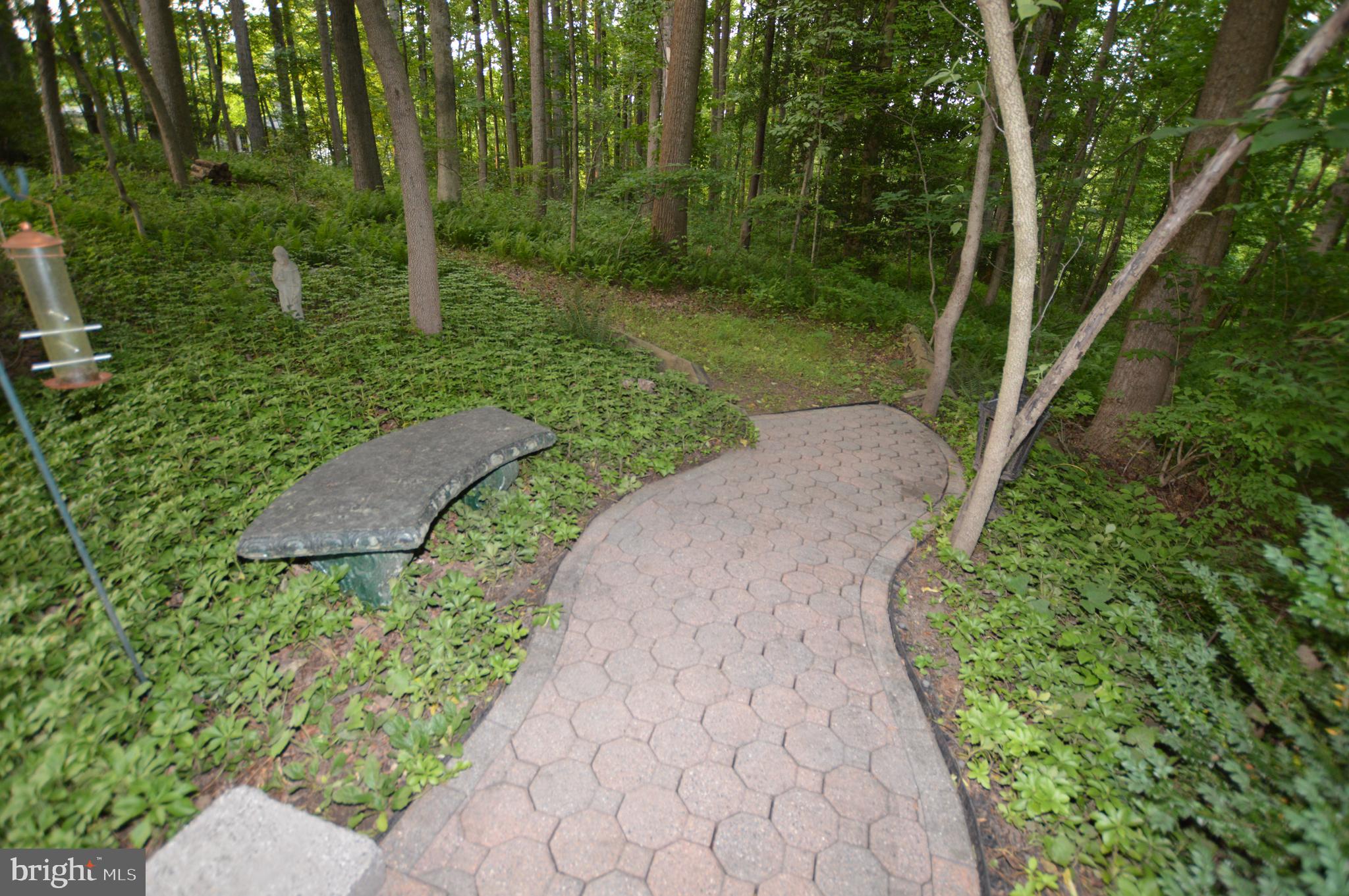 NORTHRIDGE - Residential