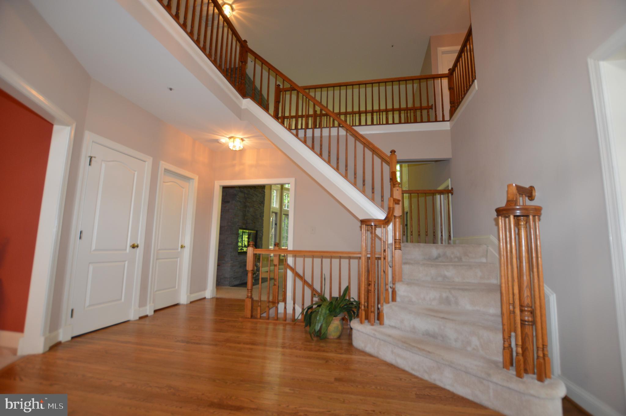 NORTHRIDGE - Residential