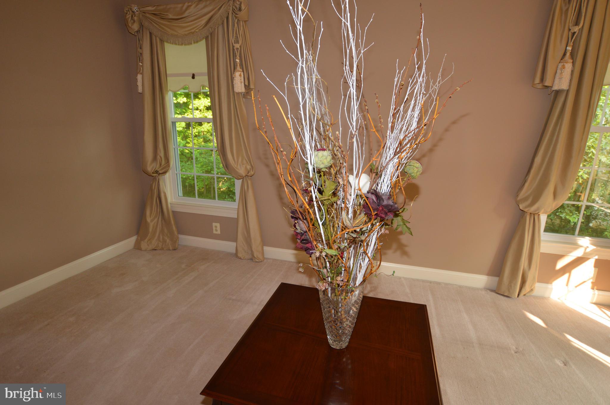 NORTHRIDGE - Residential