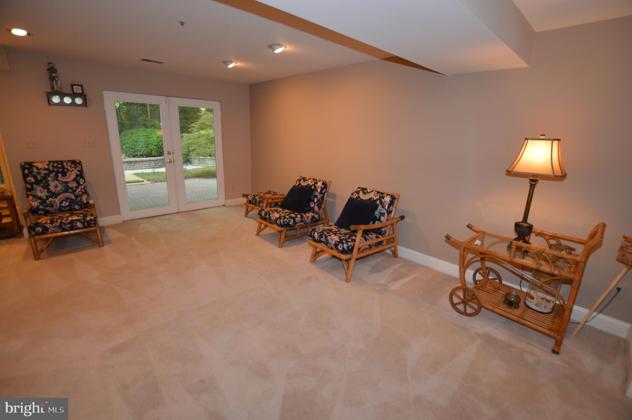 NORTHRIDGE - Residential