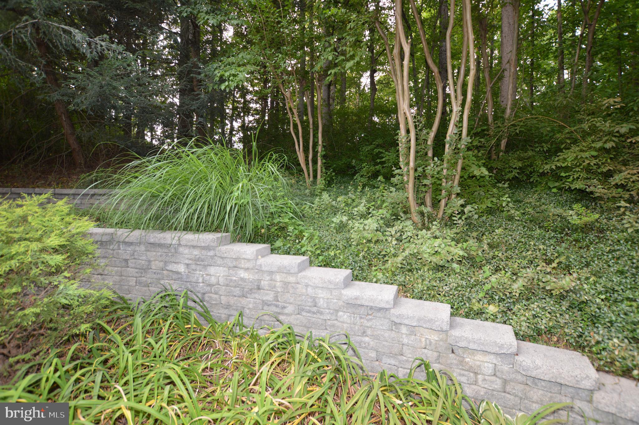 NORTHRIDGE - Residential