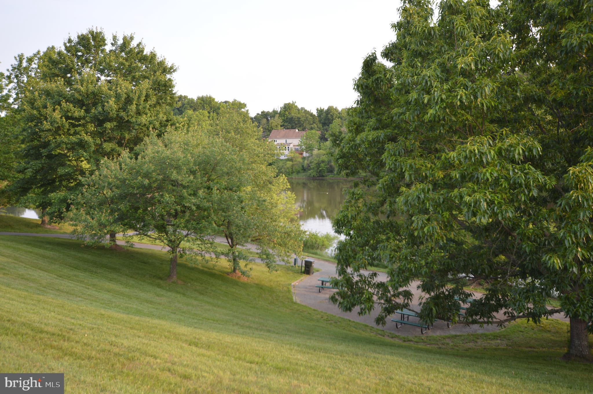 NORTHRIDGE - Residential