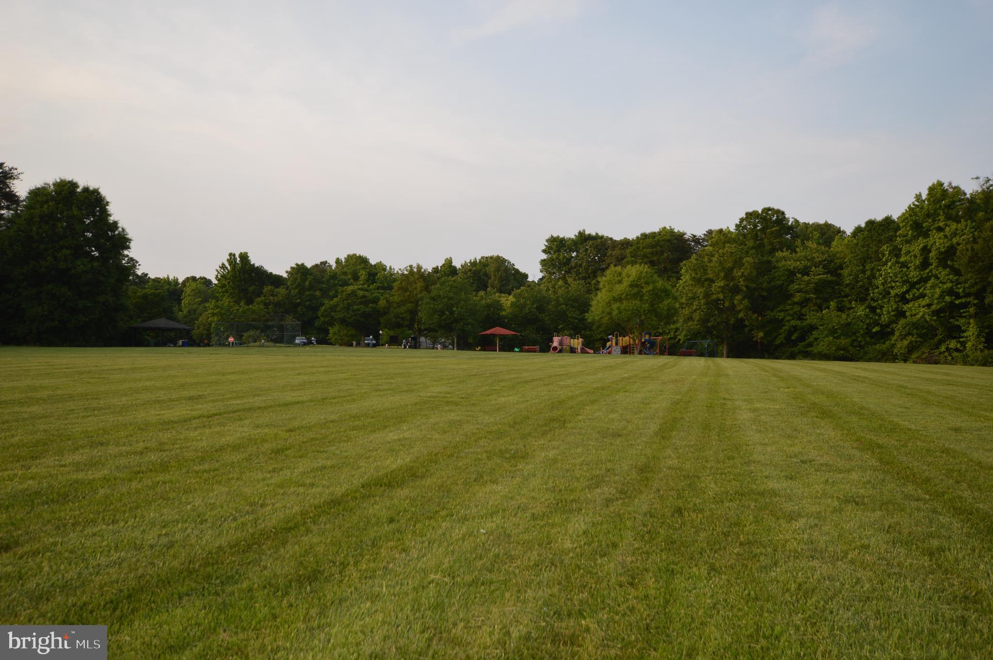NORTHRIDGE - Residential