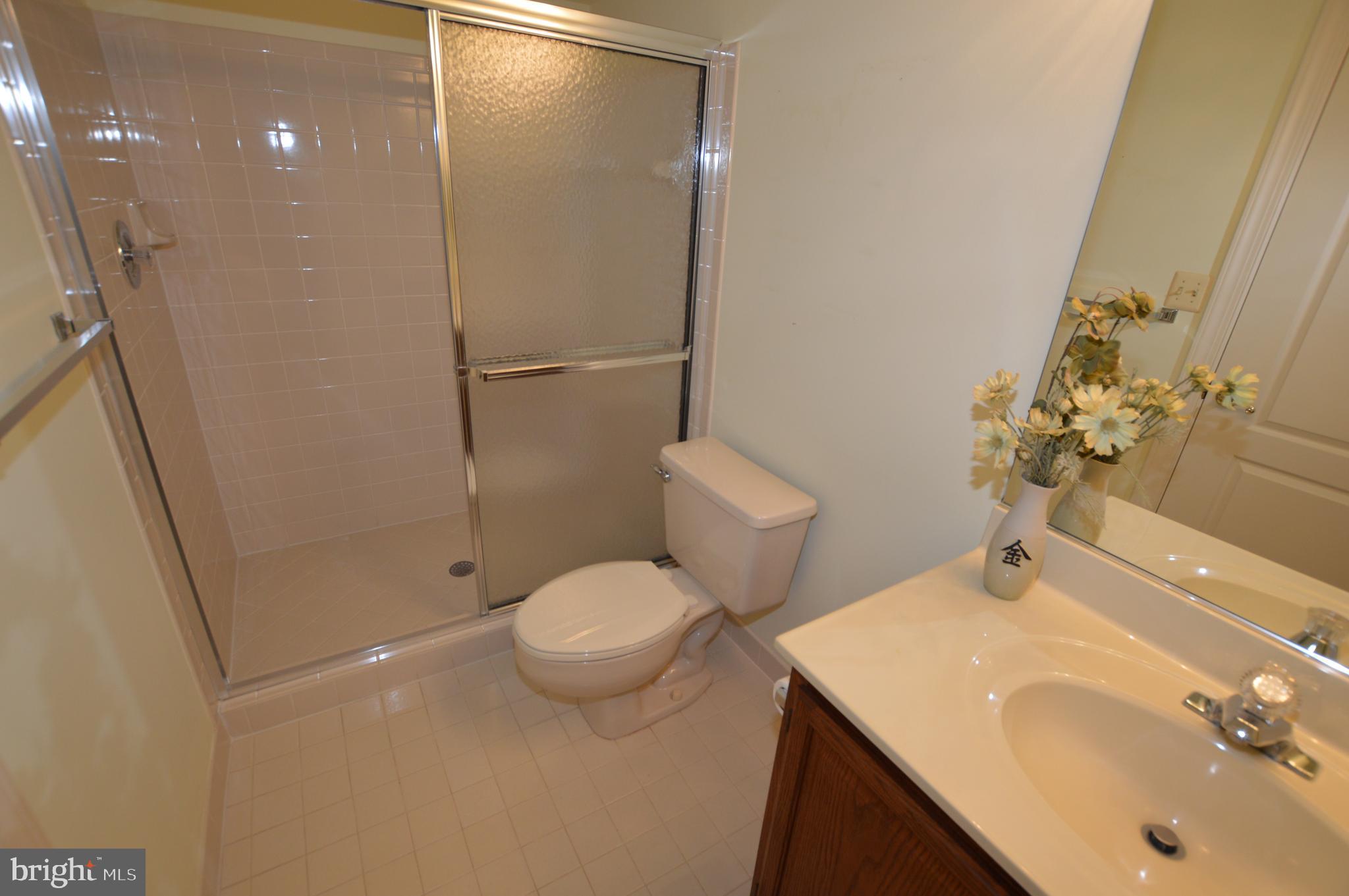 NORTHRIDGE - Residential