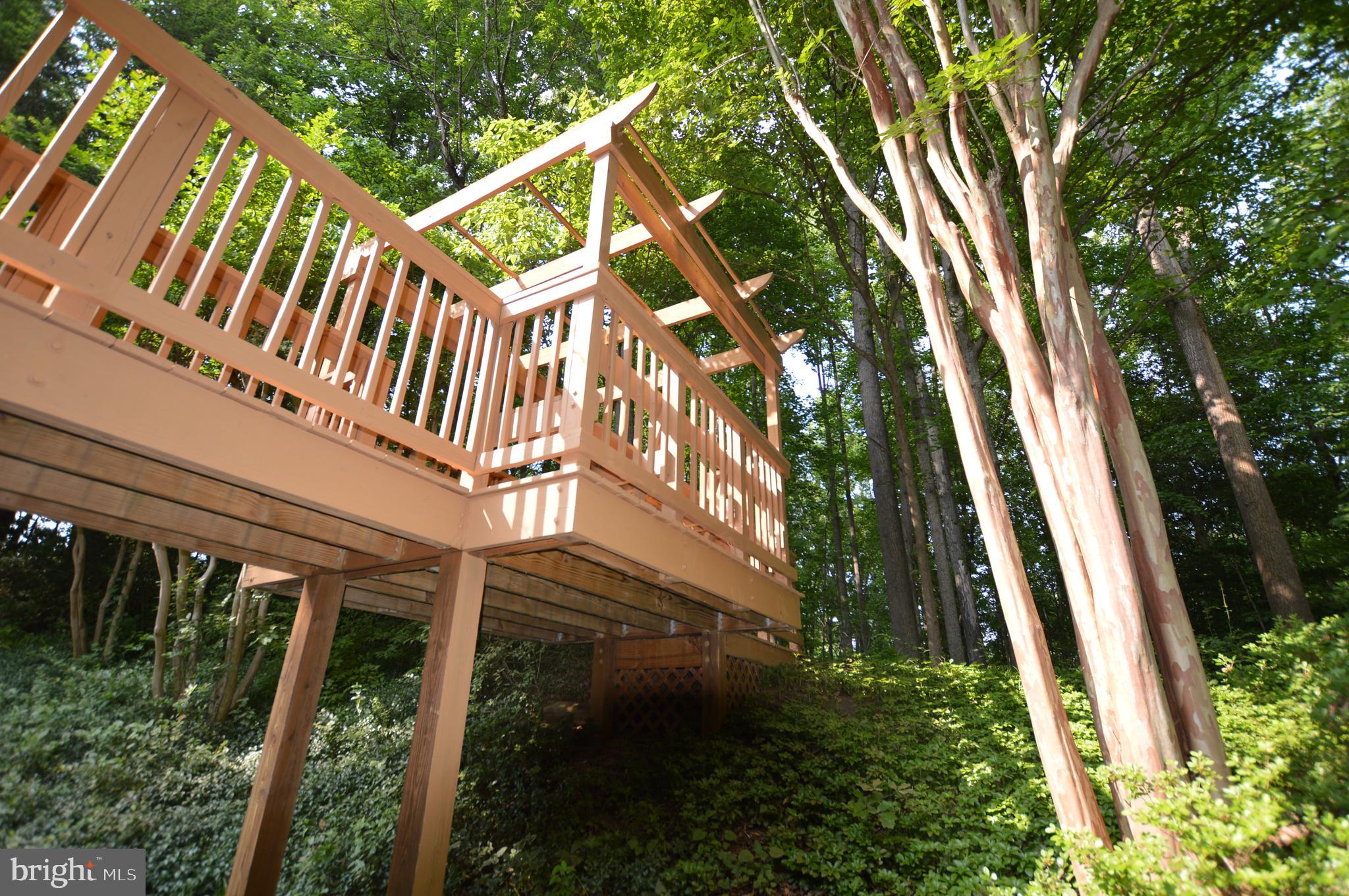 NORTHRIDGE - Residential