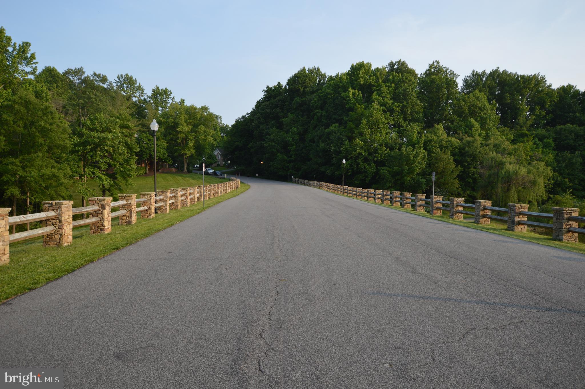 NORTHRIDGE - Residential