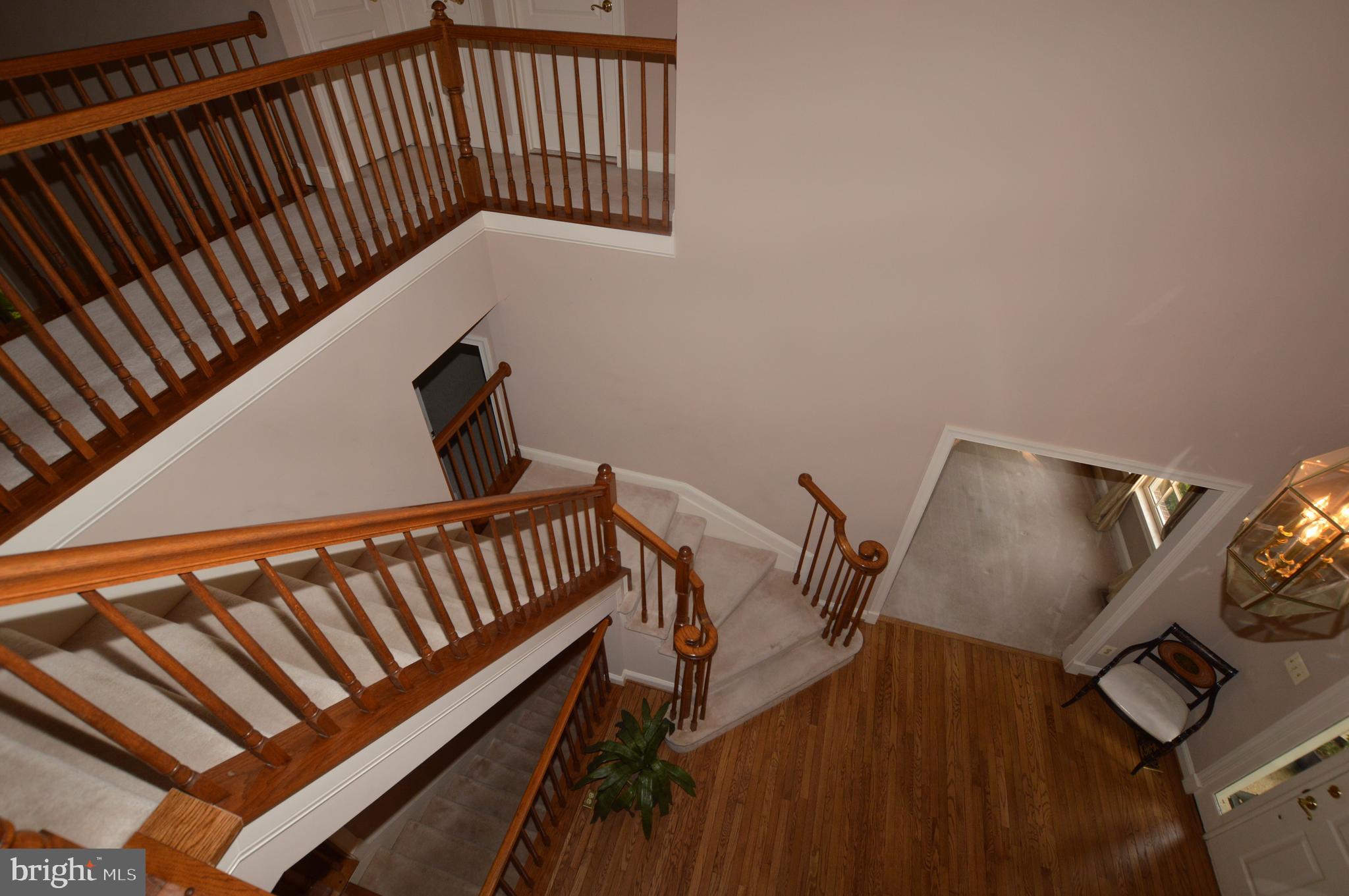 NORTHRIDGE - Residential