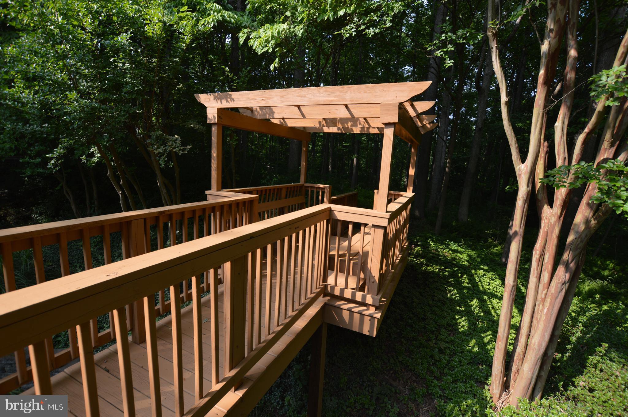 NORTHRIDGE - Residential