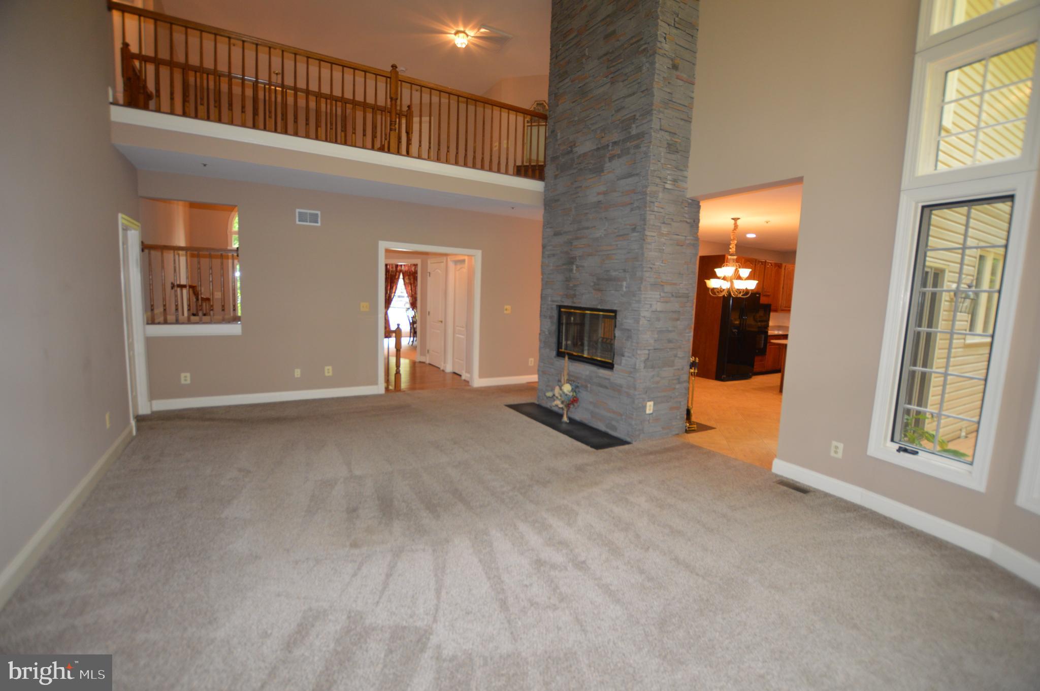 NORTHRIDGE - Residential