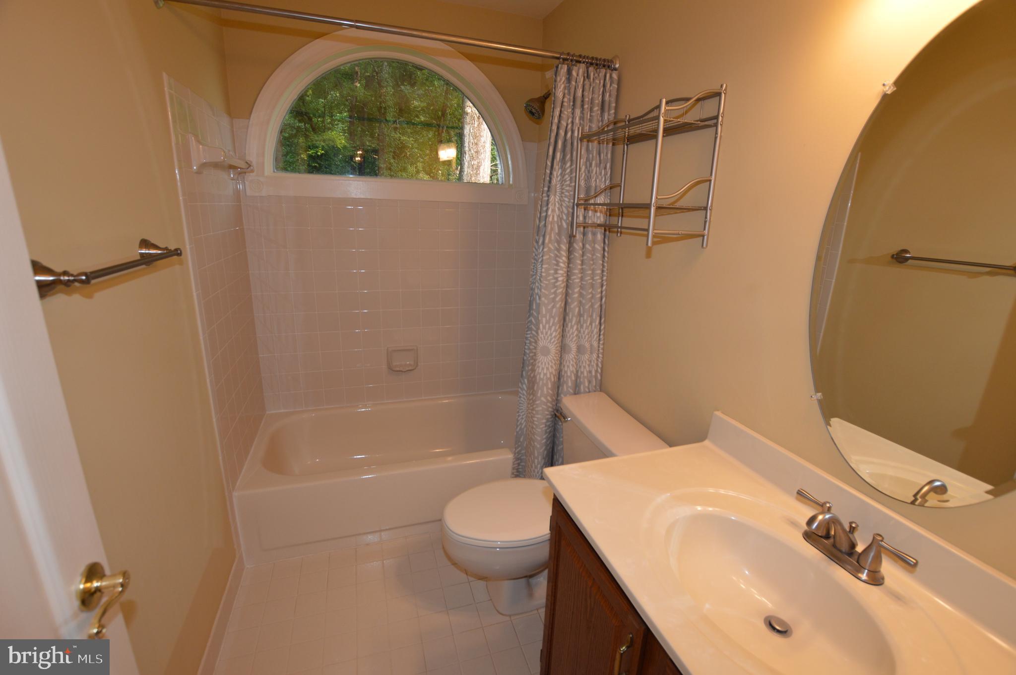 NORTHRIDGE - Residential