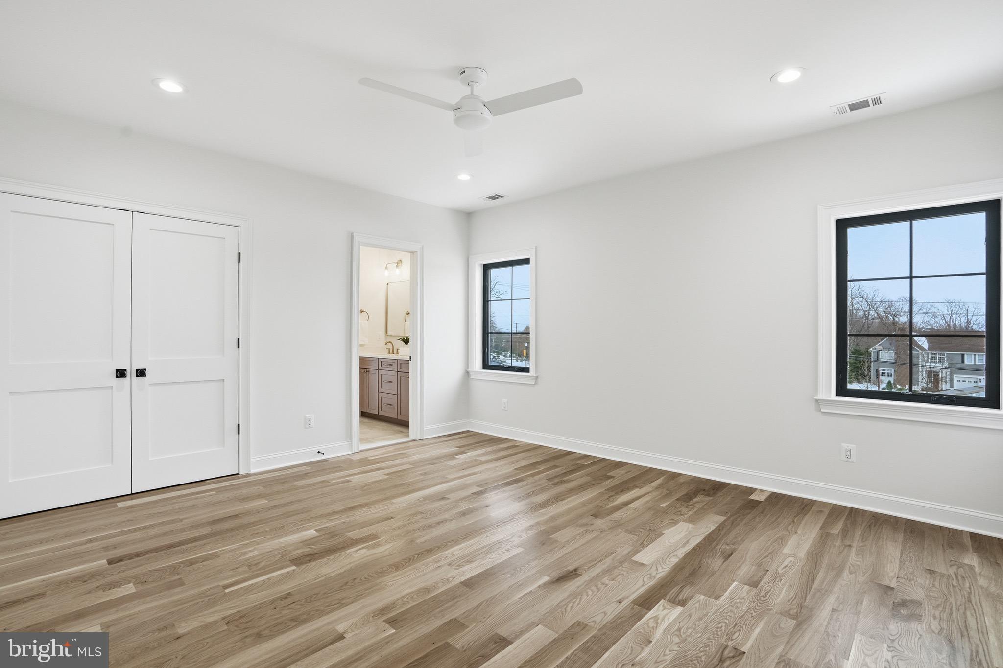 BERKSHIRE OAKWOOD - Residential