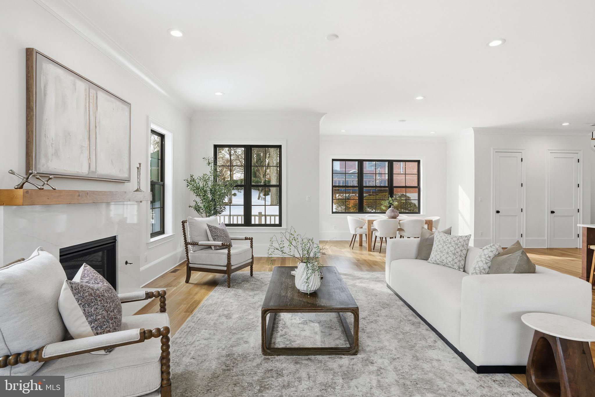 BERKSHIRE OAKWOOD - Residential