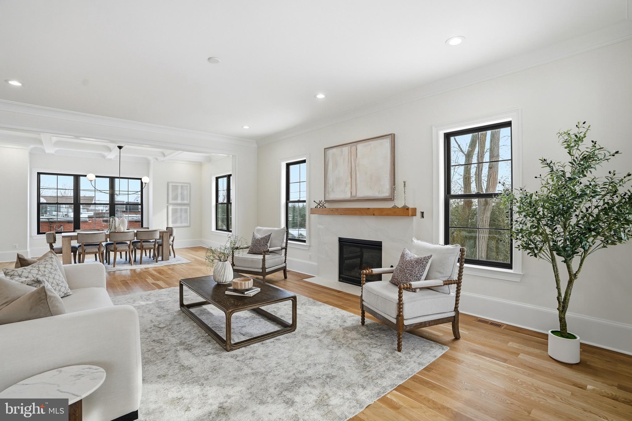 BERKSHIRE OAKWOOD - Residential