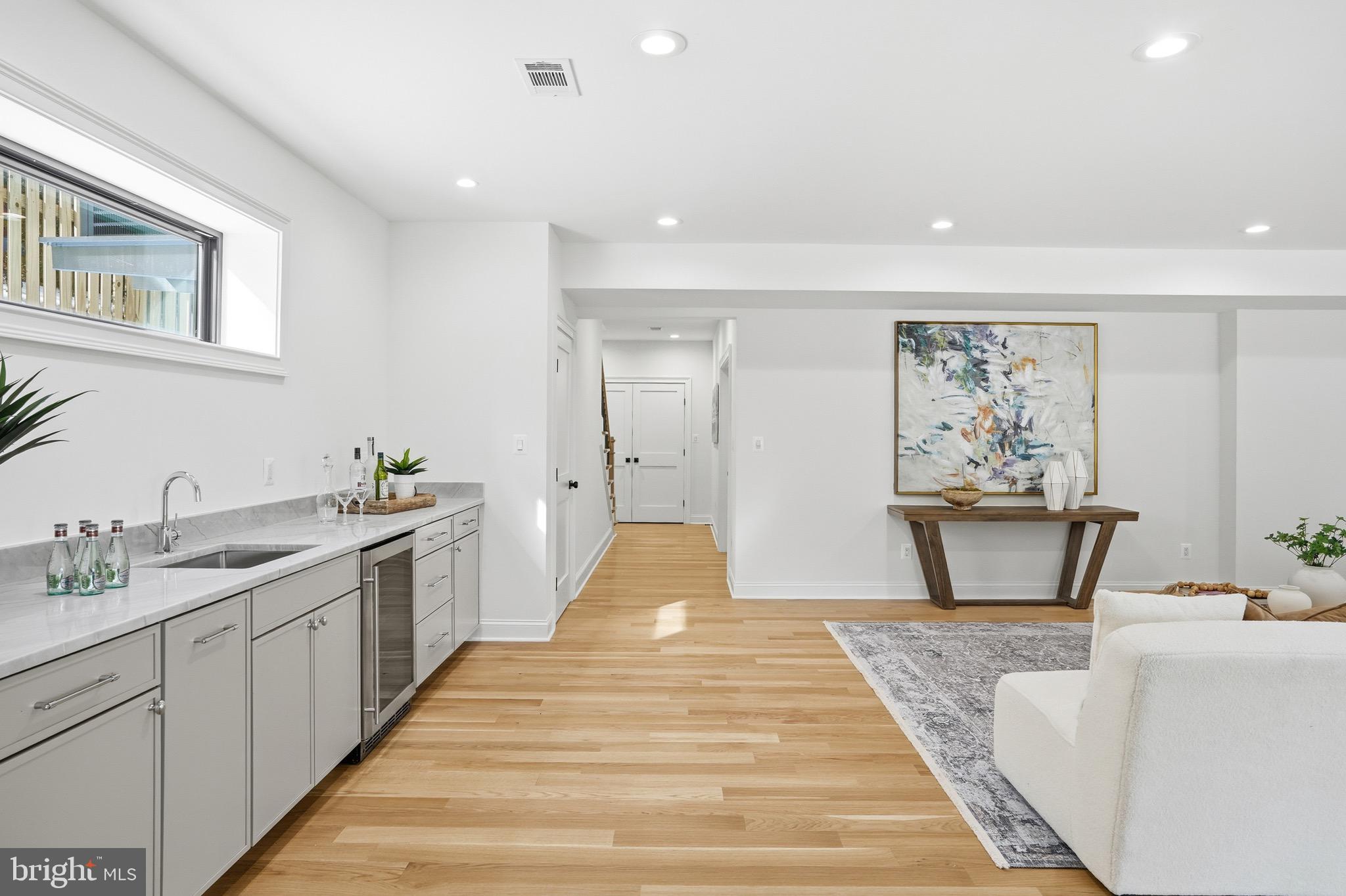 BERKSHIRE OAKWOOD - Residential