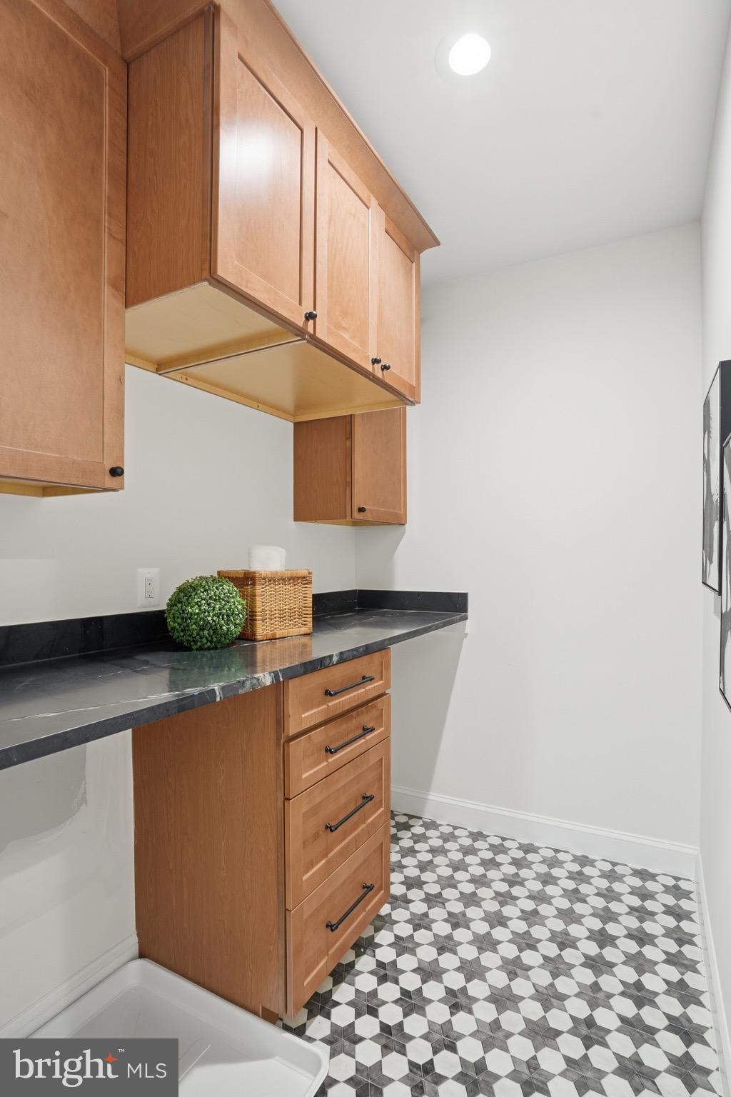 BERKSHIRE OAKWOOD - Residential