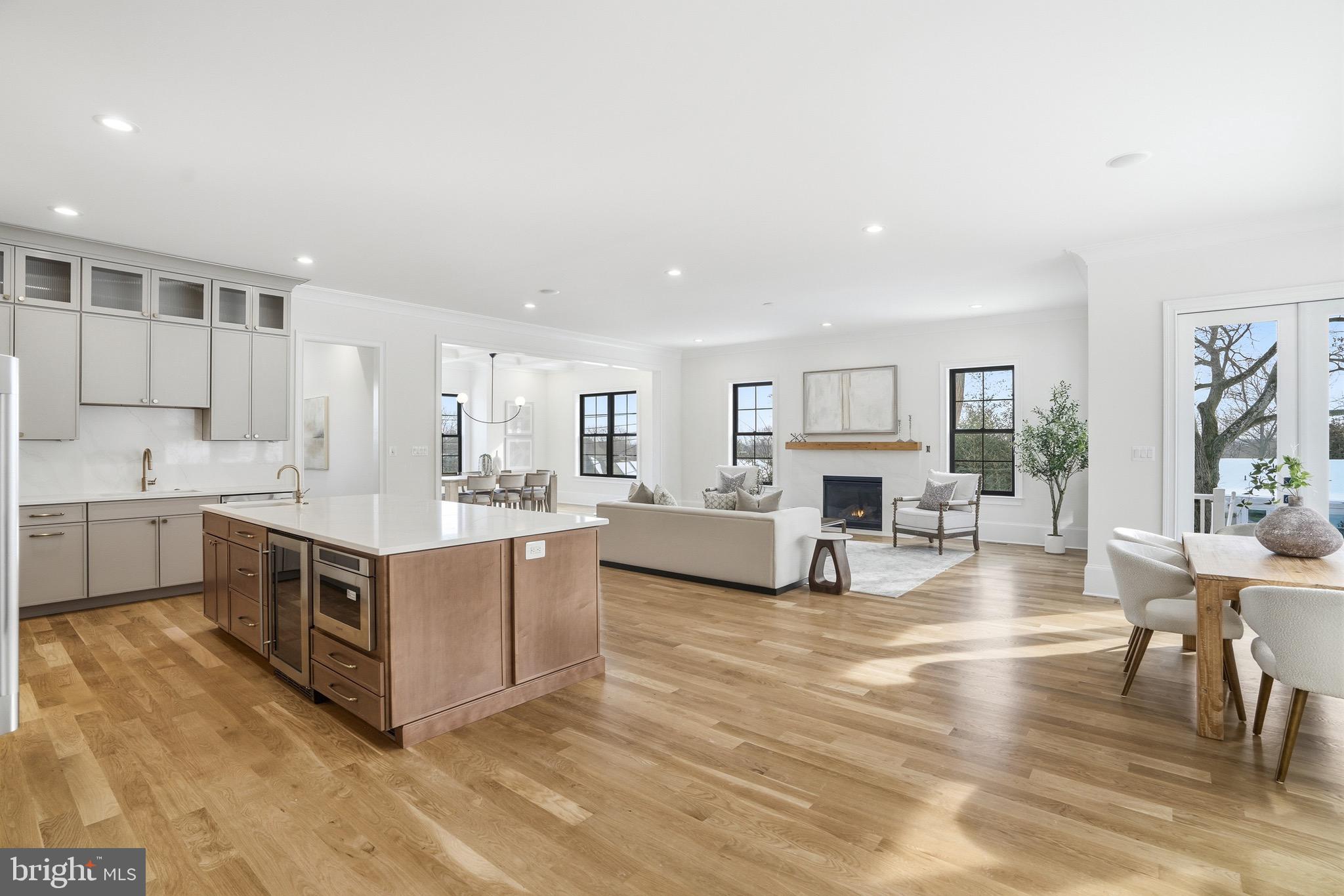 BERKSHIRE OAKWOOD - Residential