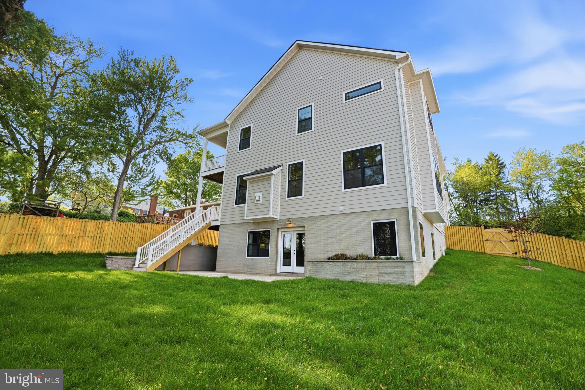 BERKSHIRE OAKWOOD - Residential