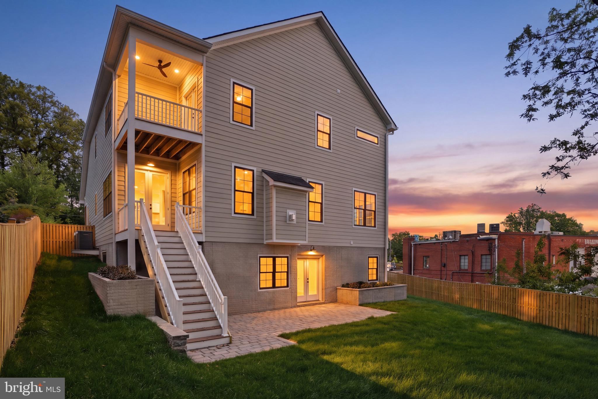 BERKSHIRE OAKWOOD - Residential