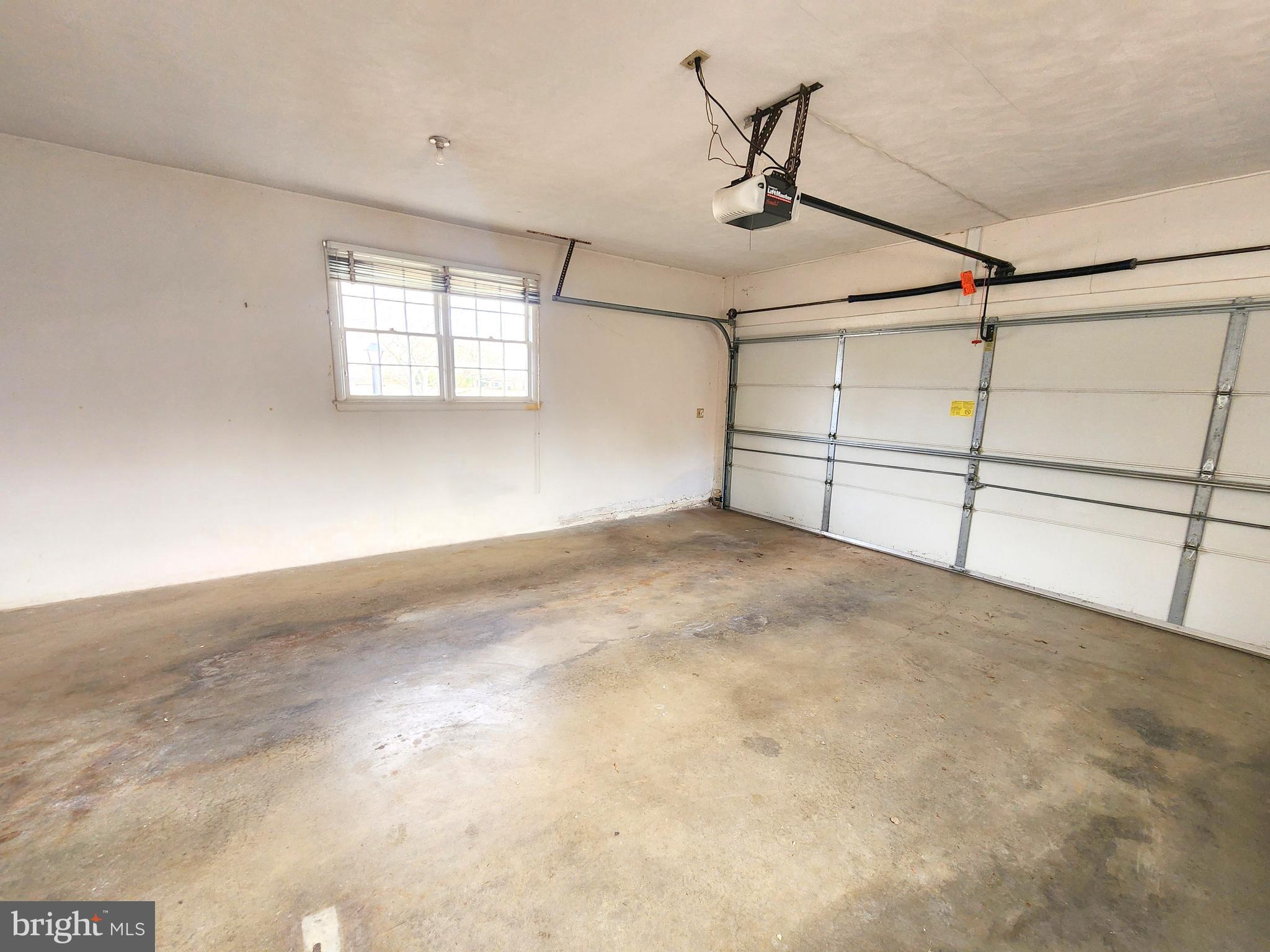 FOX RIDGE ESTATES - Residential