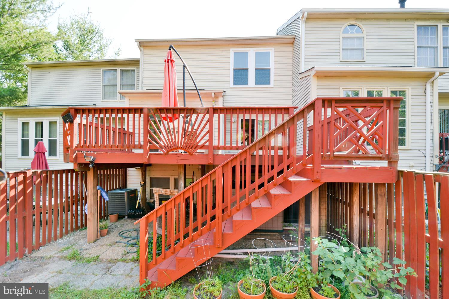 SEVEN OAKS - Residential Lease