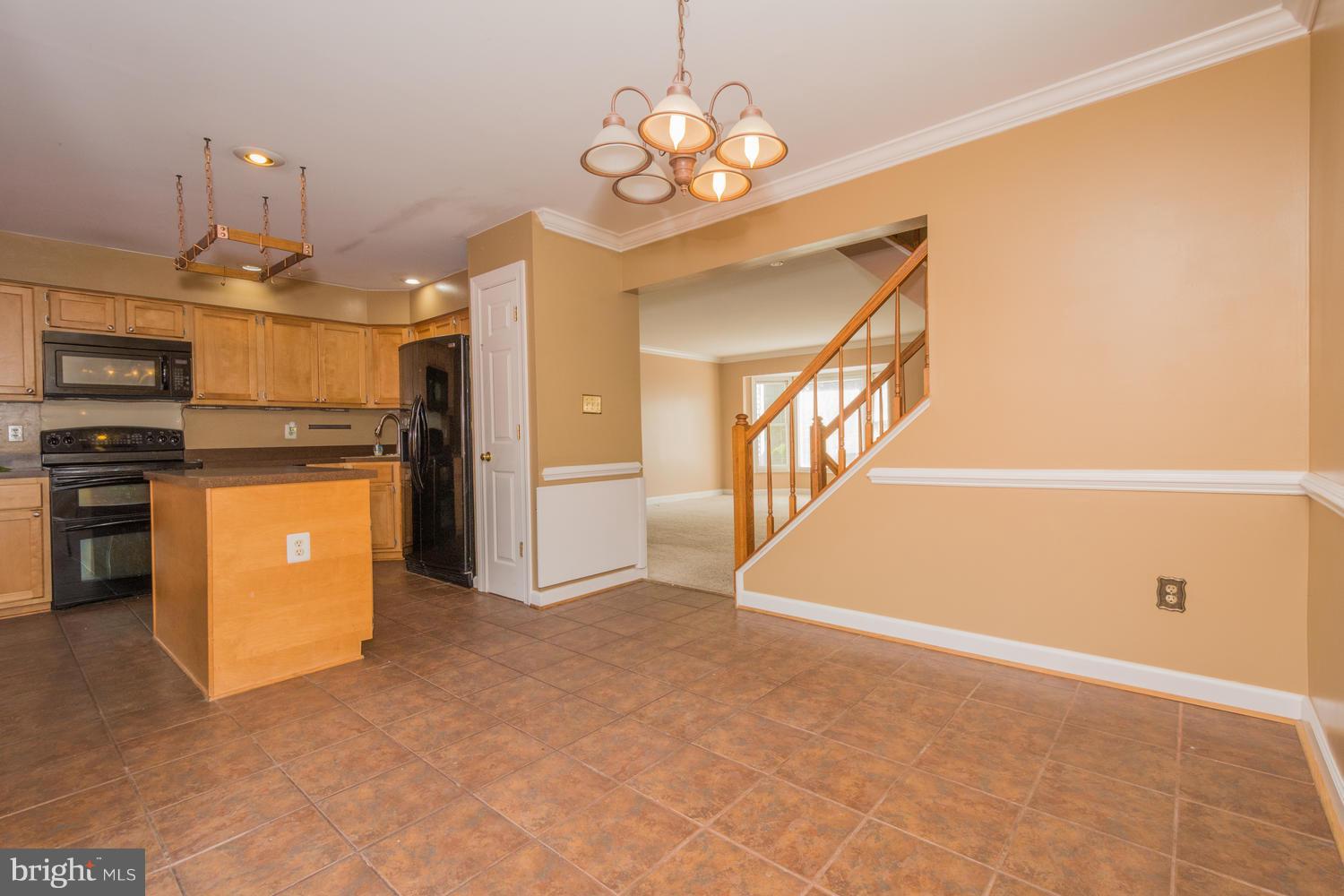 SEVEN OAKS - Residential Lease