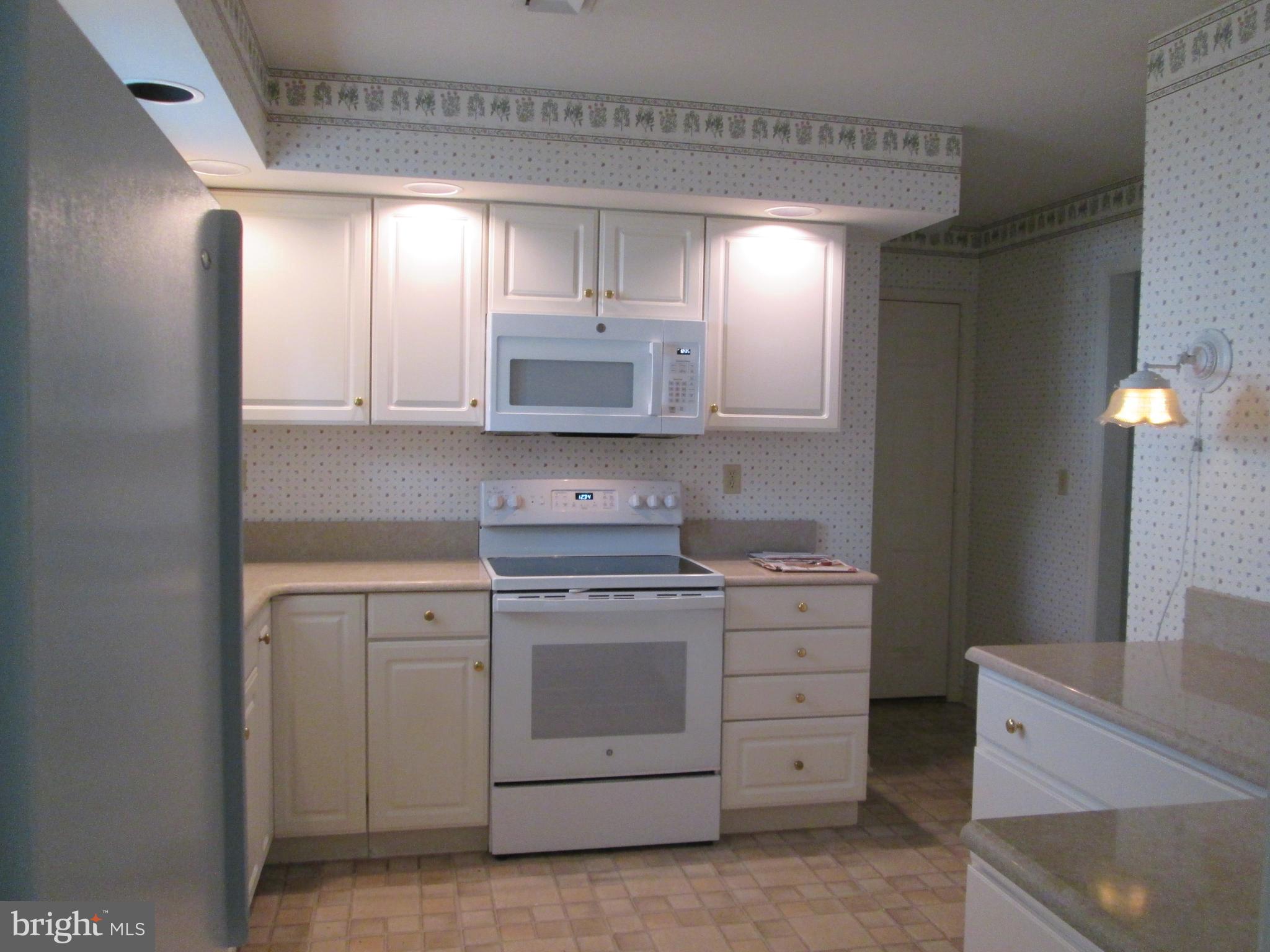 STONEHEDGE - Residential Lease
