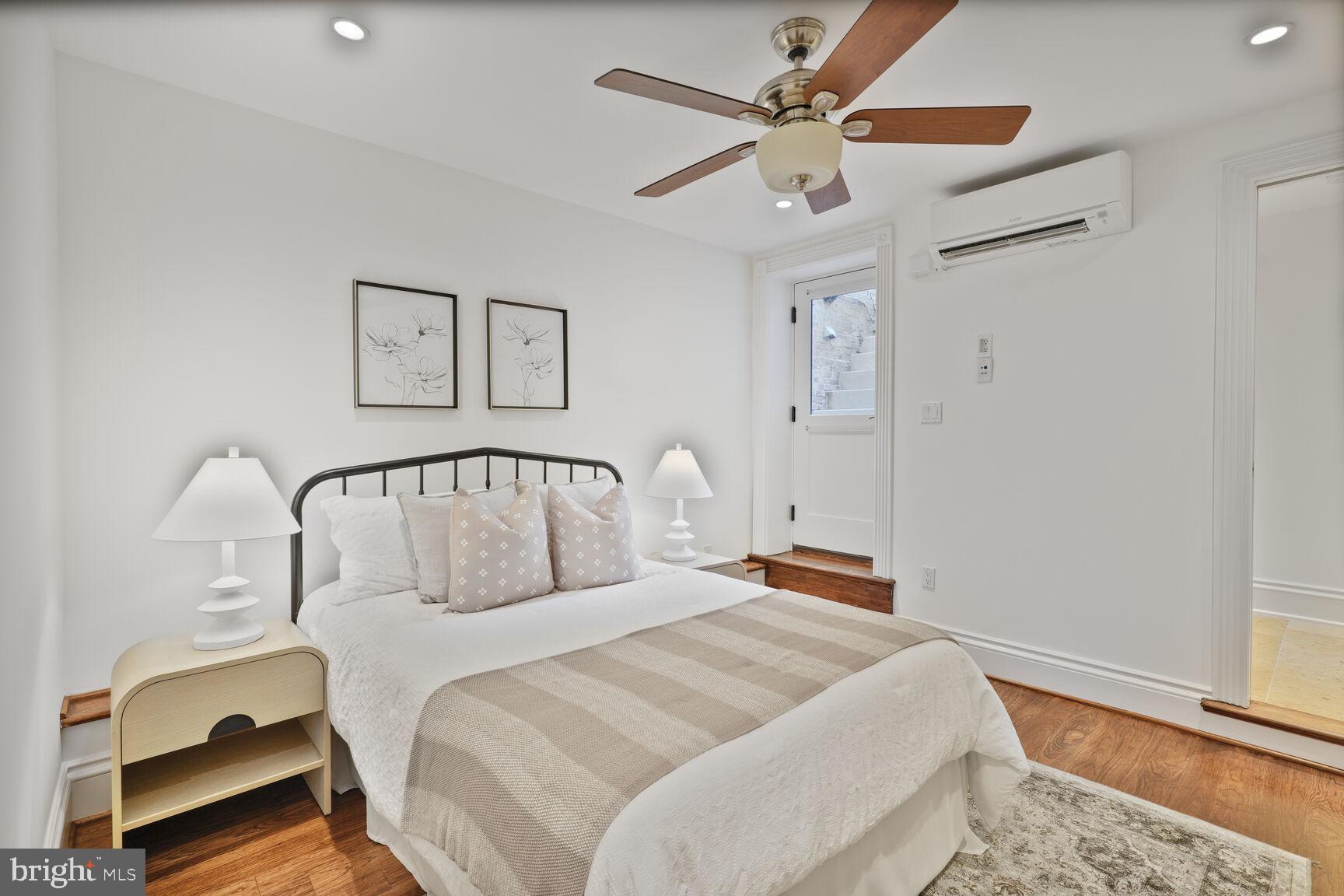 GEORGETOWN - Residential
