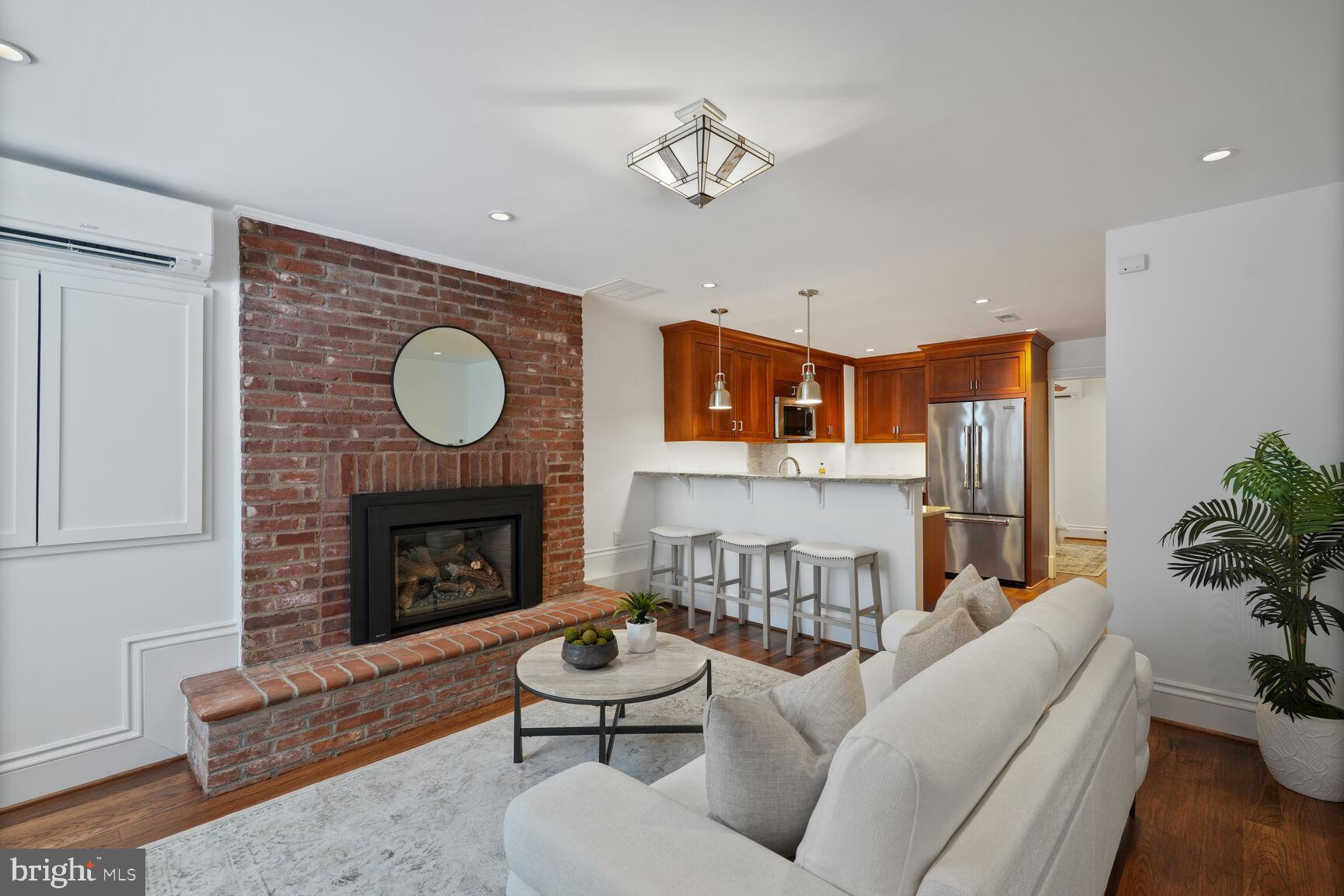 GEORGETOWN - Residential