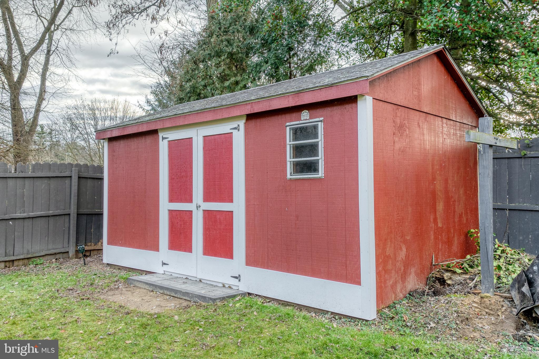 ELIZABETHTOWN BOROUGH - Residential