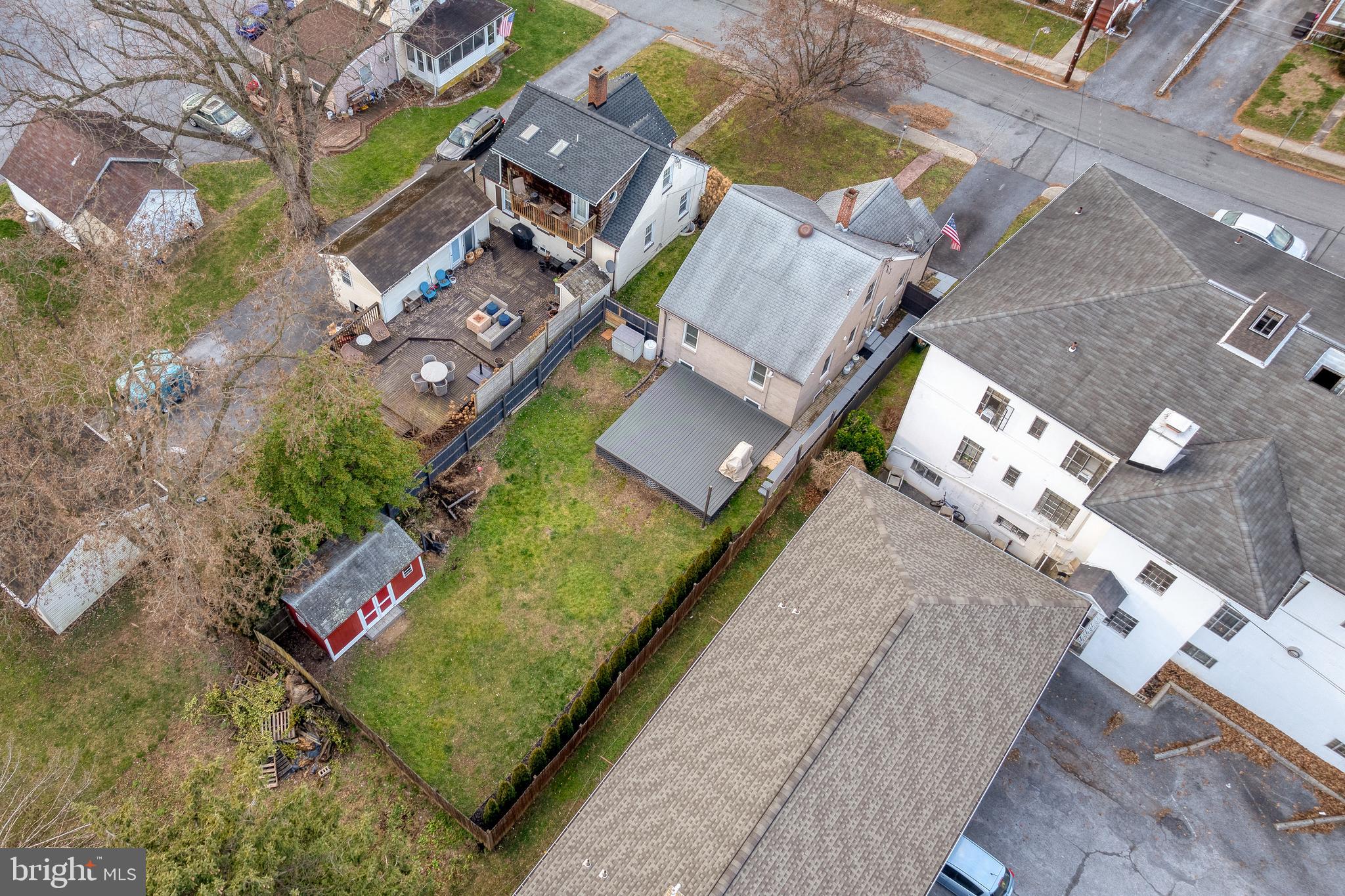 ELIZABETHTOWN BOROUGH - Residential