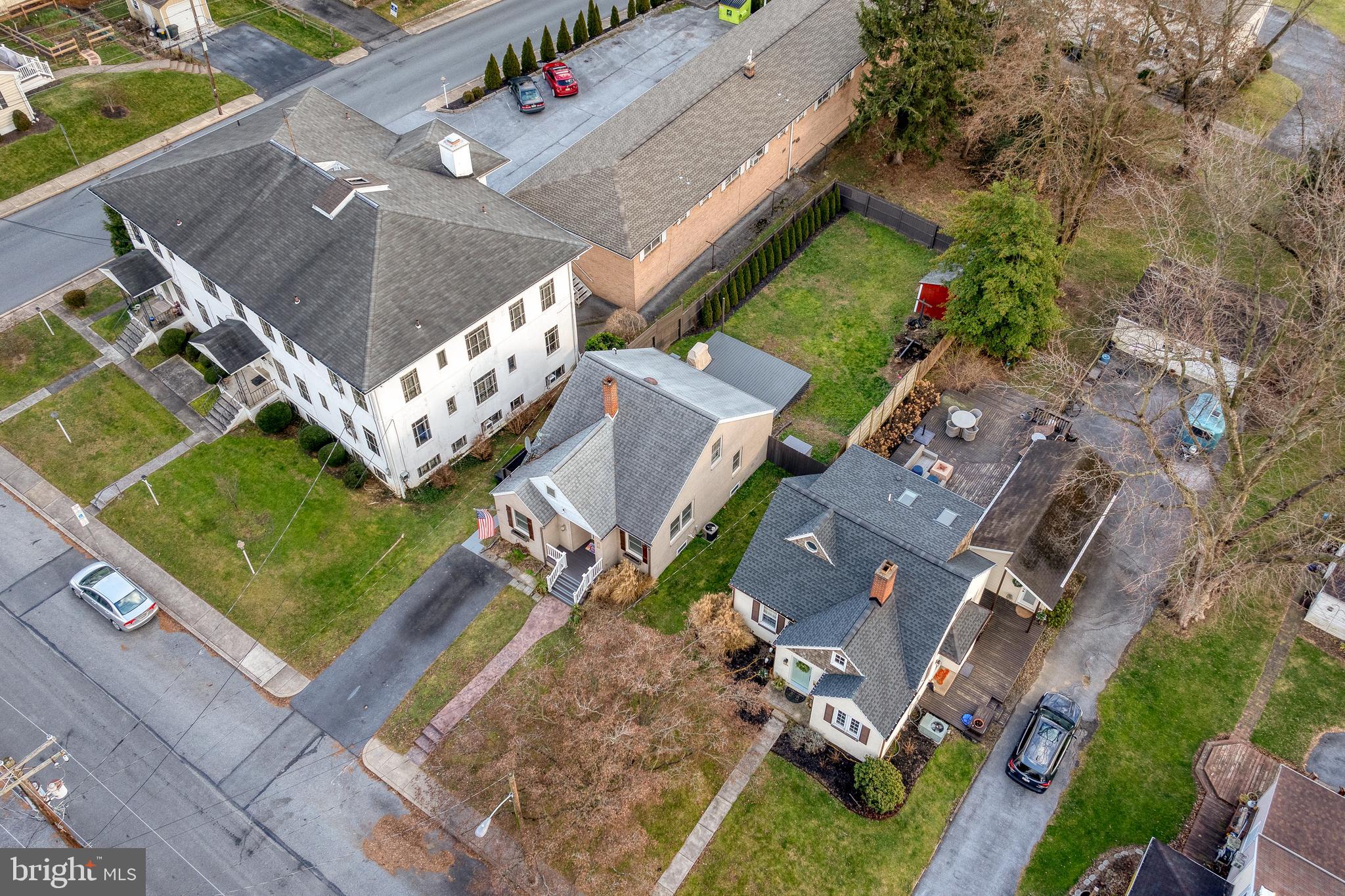 ELIZABETHTOWN BOROUGH - Residential