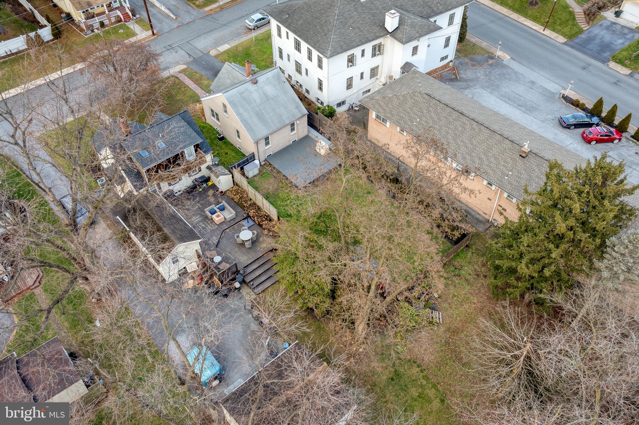 ELIZABETHTOWN BOROUGH - Residential