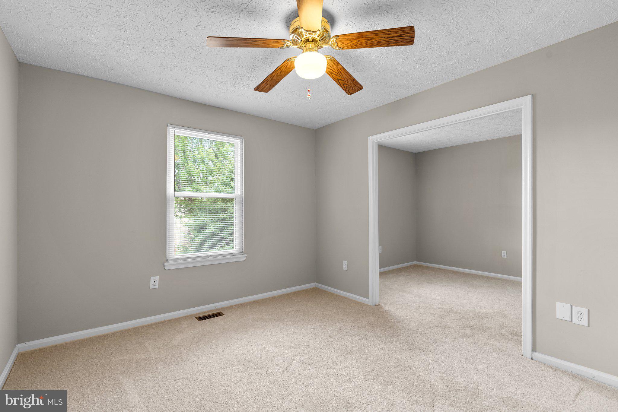 GUNNERS LAKE VILLAGE - Residential