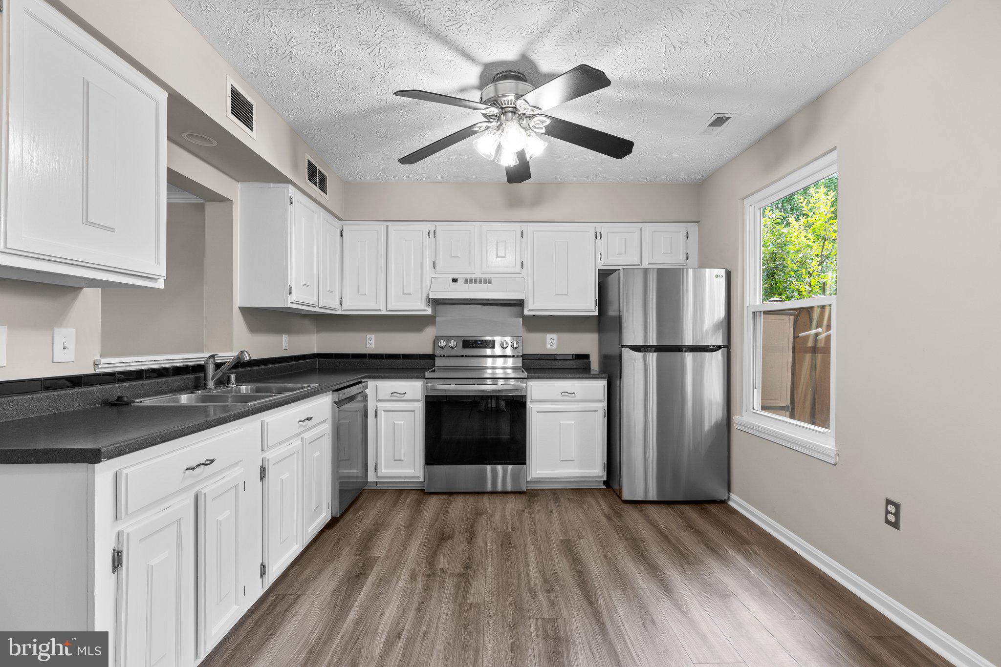 GUNNERS LAKE VILLAGE - Residential