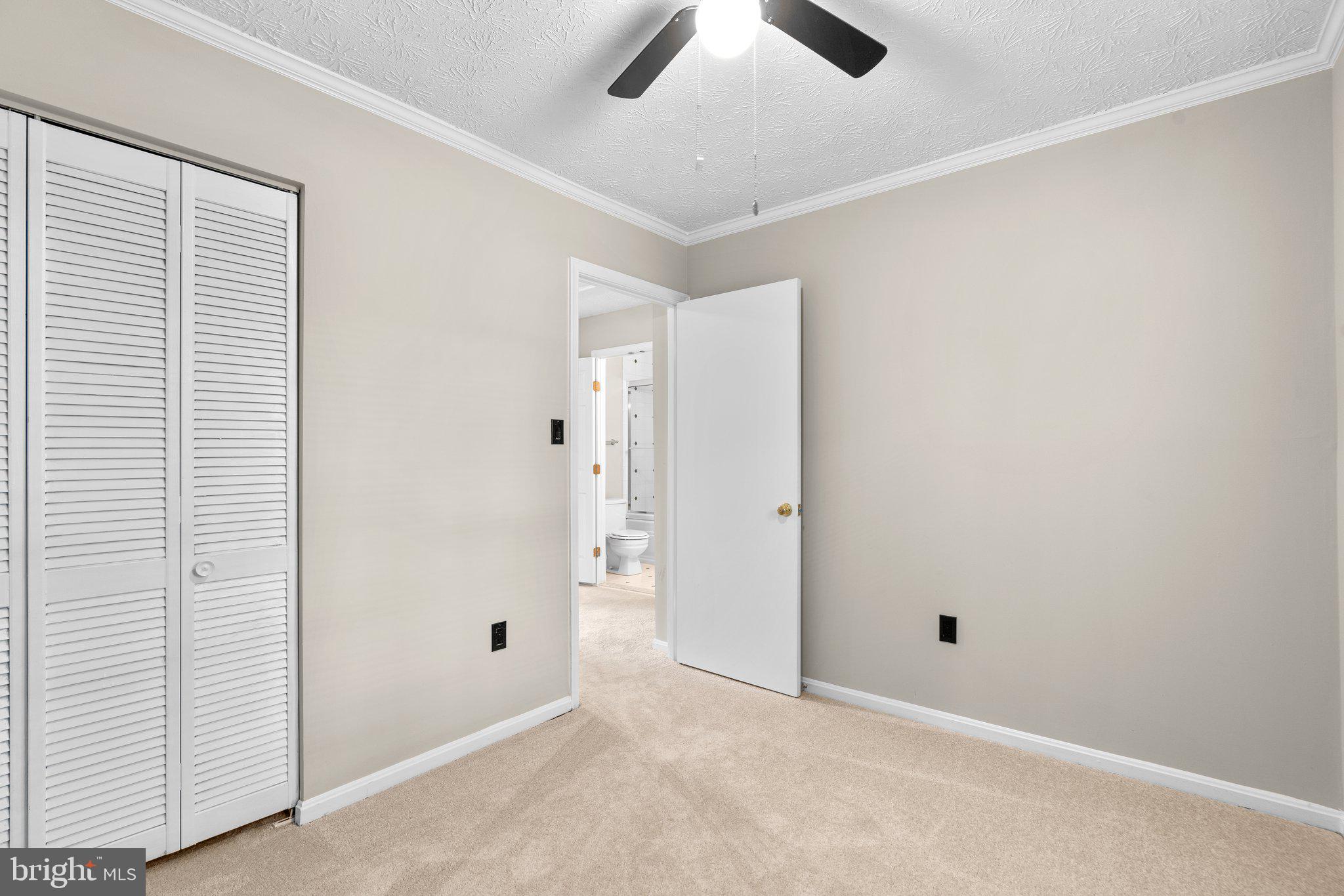 GUNNERS LAKE VILLAGE - Residential