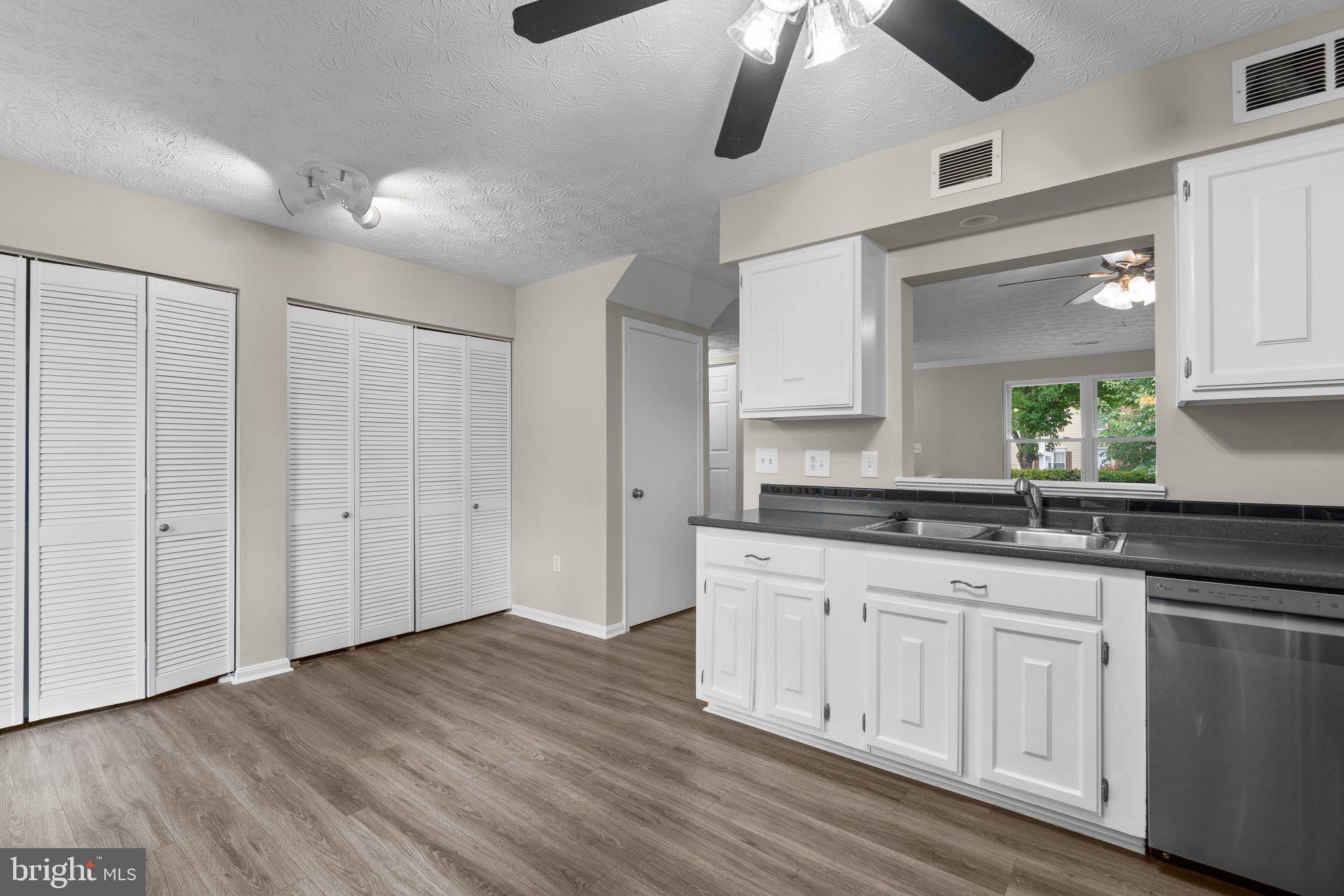 GUNNERS LAKE VILLAGE - Residential